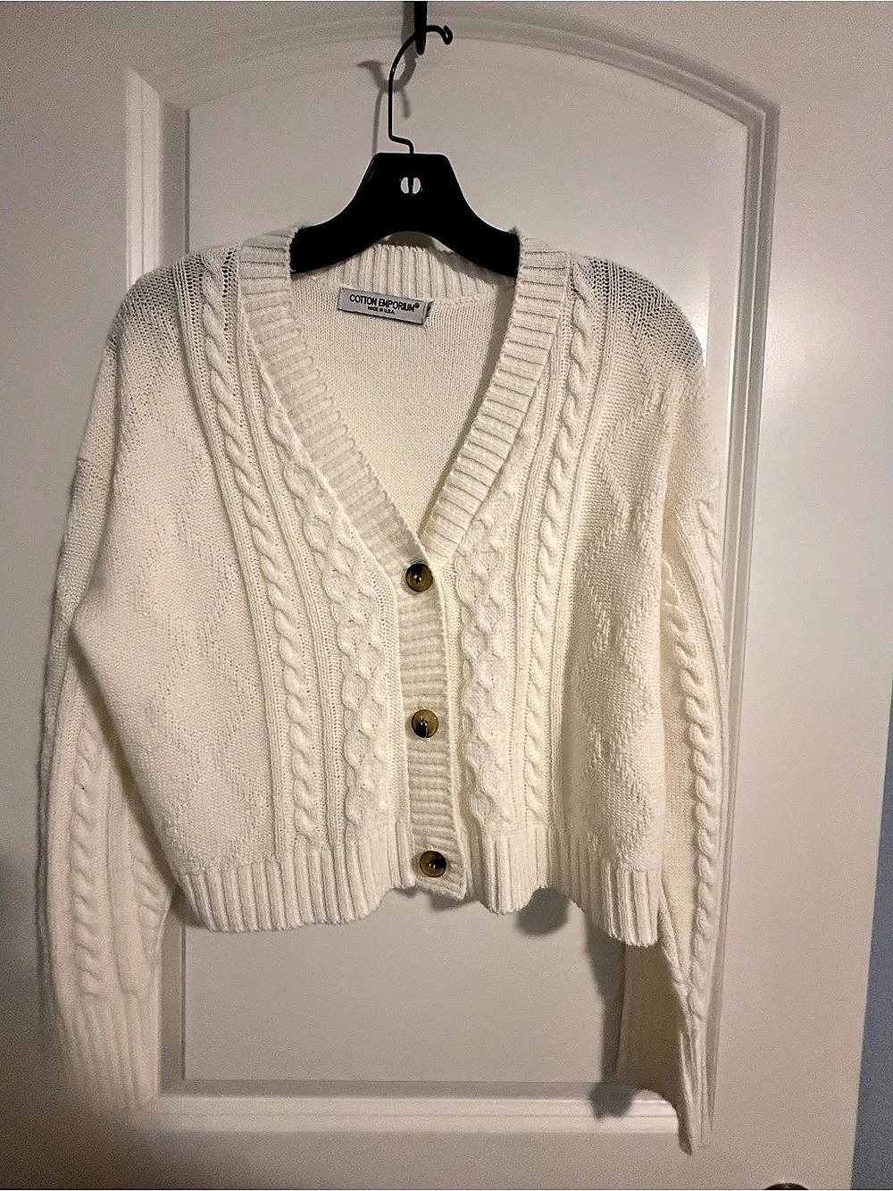 Coton Emporium Cable Knit Cardigan in White Size Small